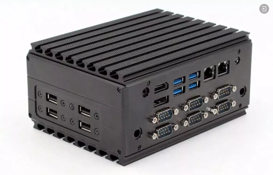 爱体育(中国)紧凑型无风扇工控机：支持3显！
